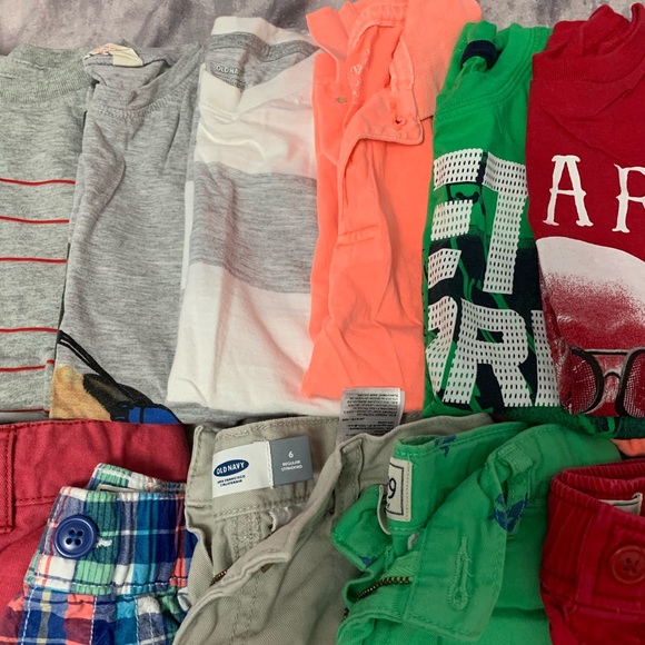 Bundle of boys size S (5/6/7) shorts and t-shirts - Picture 3 of 4